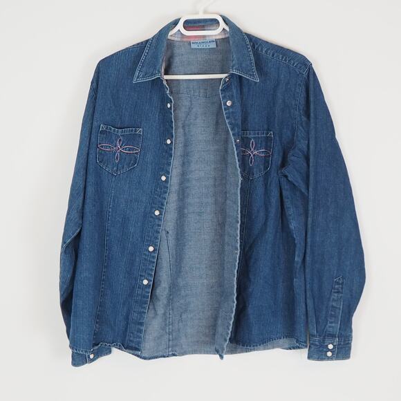 Vintage Women's Wrangler Blues Denim Shirt Pearl Snap Button Up Western - Picture 6 of 12